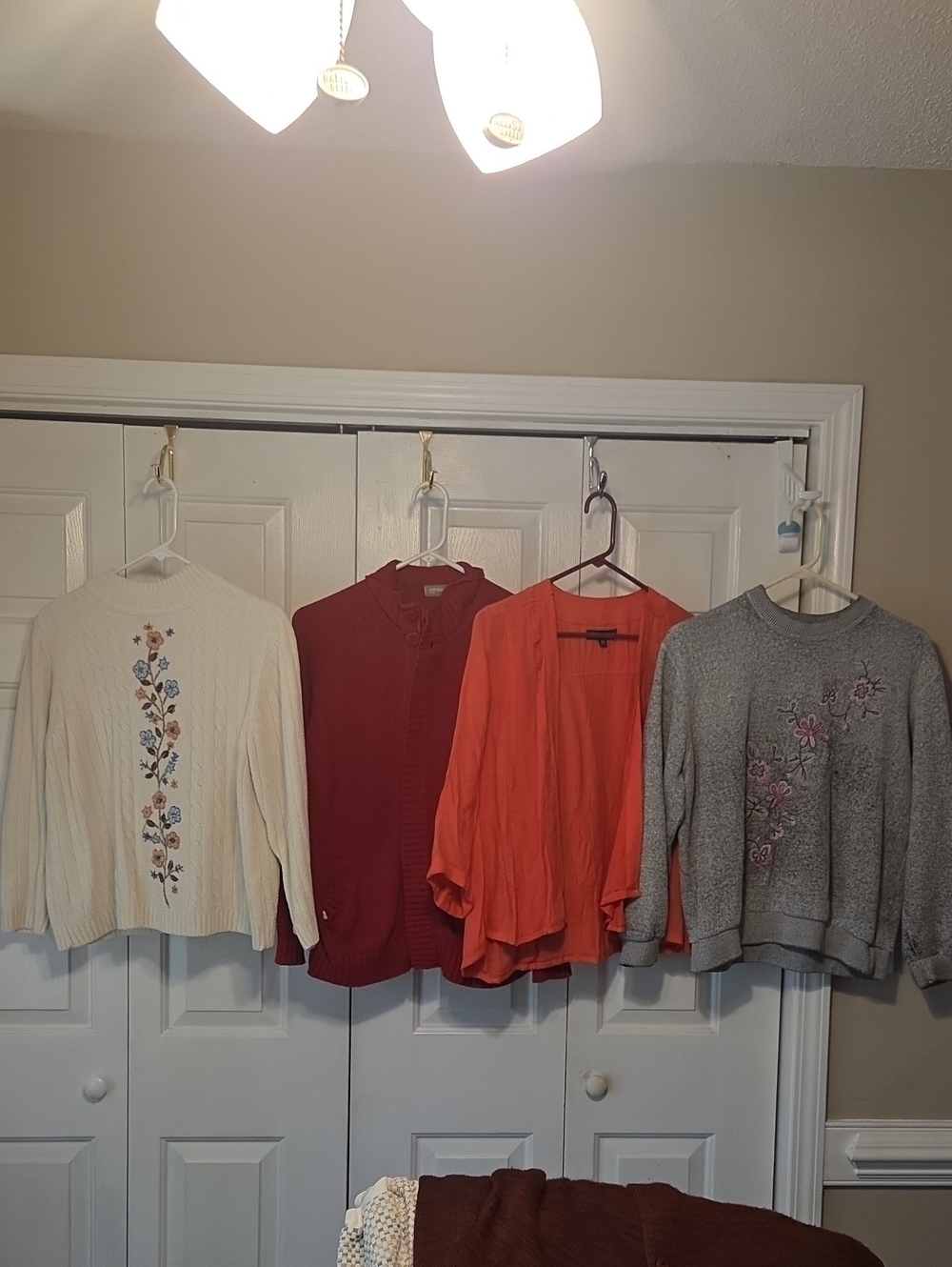 Women’s Sweaters - Petite Medium